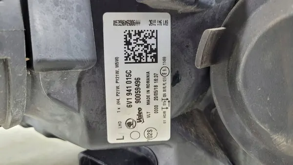 Farol dianteiro esquerdo Skoda Fabia 3 III 6v1941015c image 7