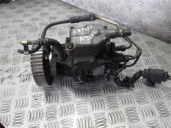 Inspuitpomp OEM 038130107D voor Seat Leon/Toledo image 3