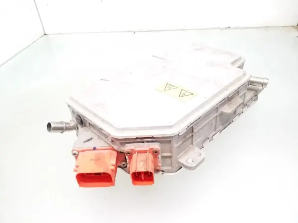 Inversor de voltaje OEM 32325329 para Polestar 2 - Usado image 4