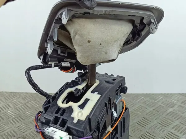 Jeep Cherokee versnellingspook OEM P6MD101A9AB image 6