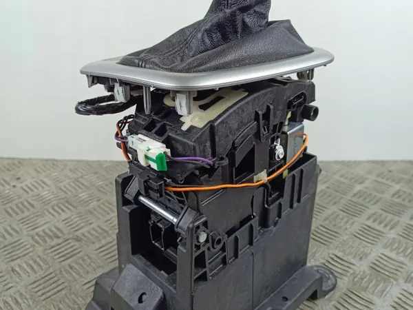 Jeep Cherokee versnellingspook OEM P6MD101A9AB image 8