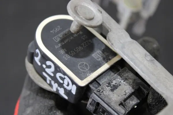Sensor de nível traseiro A2229050503 Mercedes C-Class W205 AMG image 4