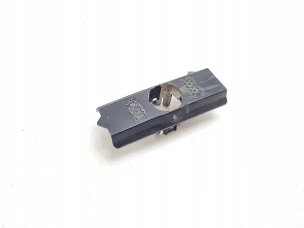 Soporte sensor aparcamiento parachoques delantero Tesla Model X OEM 109746600A image 6