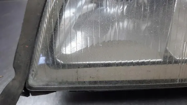 Linker koplamp Mercedes C-Class W202 A2028202961 image 4