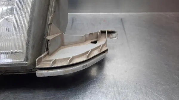 Linker koplamp Mercedes C-Class W202 A2028202961 image 7