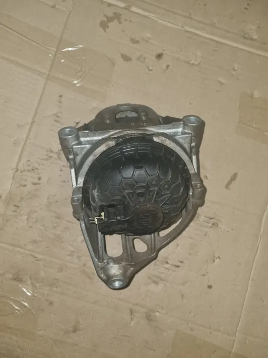 Vasemman Moottorin Kiinnike Cayenne 9Y Audi Q7 Q8 image 2