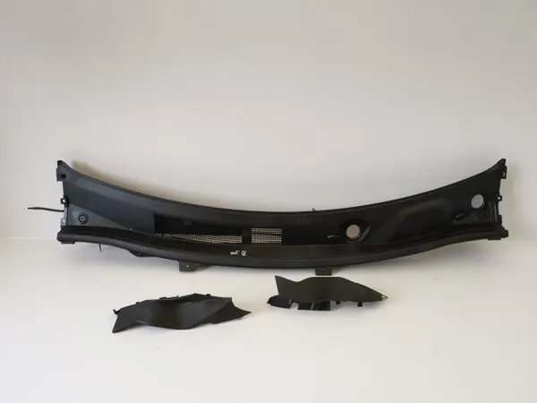 Mitsubishi OEM 7405A857 onderstel neusplaat - Gebruikt image 2