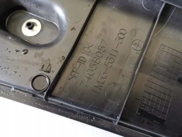 Mitsubishi OEM 7405A857 onderstel neusplaat - Gebruikt image 10