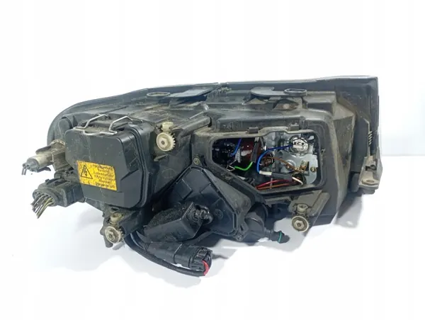 Linker Scheinwerfer Skoda Superb 1 01-08 OE 24675400 image 4