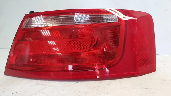 Luz trasera derecha 8T0945096 AUDI A5 8T COUPE 07- image 2