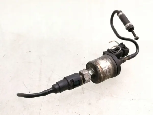 Webasto polttoainepumppu Opel OE 22450901 Omega B2 image 2