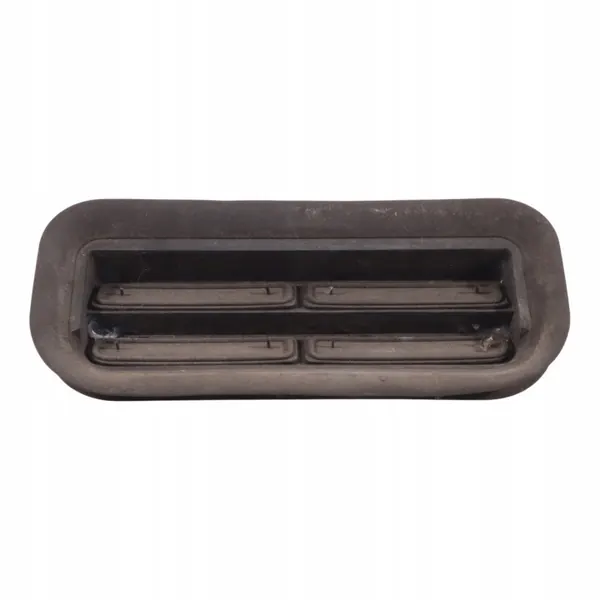 Grelha ventilação para-choques traseiro VW Phaeton Mk1 OEM 3D0819465B image 2