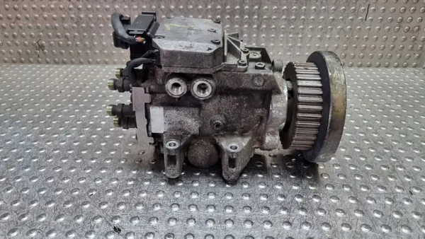 Bomba de inyección OEM S26383124 para 2.5 TDI image 3
