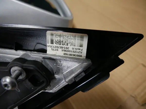 MERCEDES W204 COUPE C204 VASEN PEILI FOTOCHROM 775 image 9