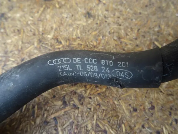AUDI A5 8T A4 B8 2.0 TFSI Brandstofleiding 8T0201215L image 2