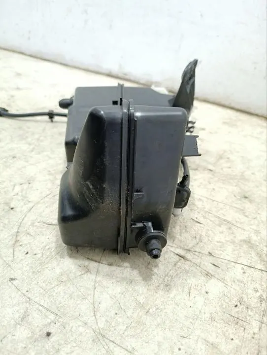 Mercedes-Benz EQS SUV spolarvätsketank OEM A2968604100 image 6