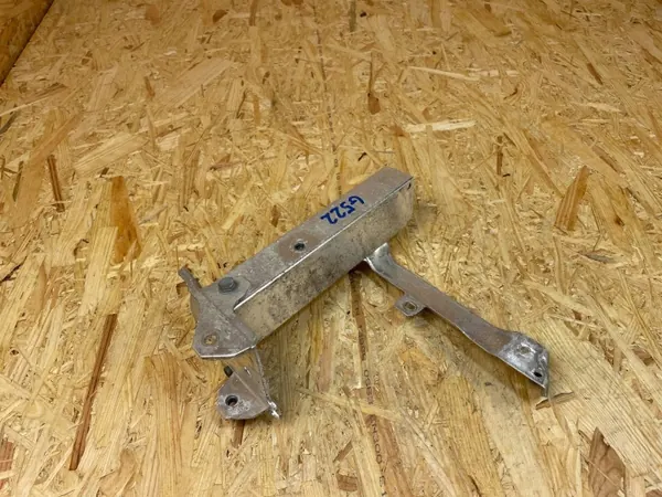 Linker kreukelzone bevestiging OEM 7158873 BMW 5 F10/F11 image 3