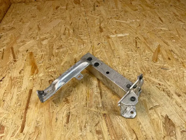 Linker kreukelzone bevestiging OEM 7158873 BMW 5 F10/F11 image 6