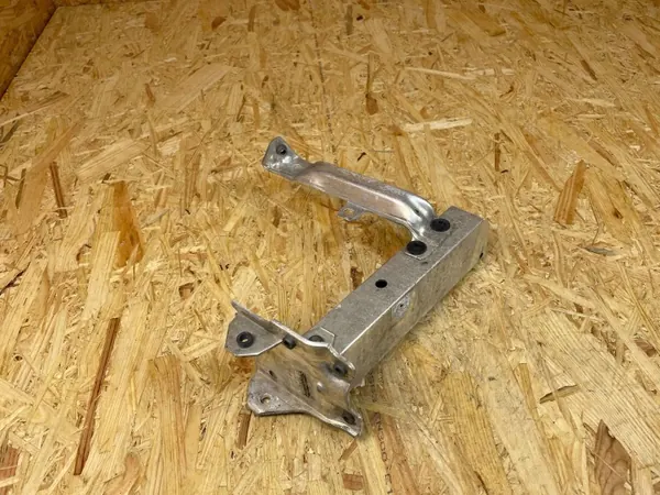 Linker kreukelzone bevestiging OEM 7158873 BMW 5 F10/F11 image 7