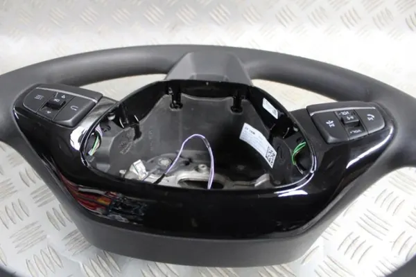 Ford Fiesta MK8 Ohjauspyörä OEM H1BB-3600-BA Monitoimi image 7