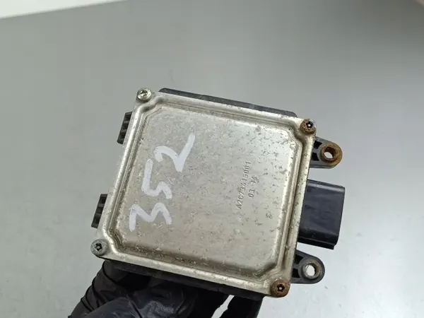 Radar BLIS Jeep OE 68137930AG pour WK2 image 3