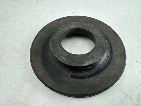 Audi A3 S3 8V Taka jousituksen istuin OEM 5Q0512149 image 5