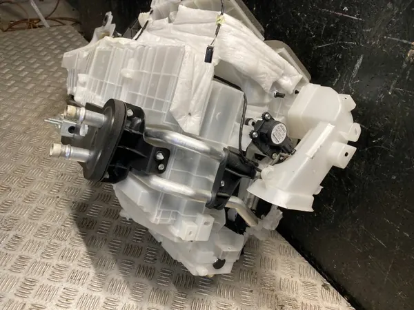 Opel Gebläsegehäuse OEM 9808405080 Gebraucht image 5