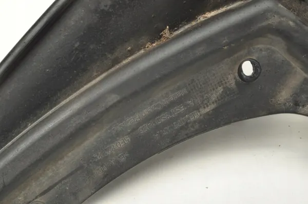 Salpicaderos traseros Skoda Octavia III OEM 5E0075101A image 9