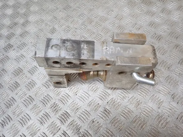 OEM fdgdfdbdABCD RAMBOX bakre dragkrok för Dodge Ram image 4