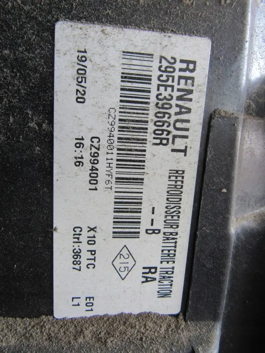 Système de refroidissement batterie Renault Zoe I OEM 295E39666R image 5