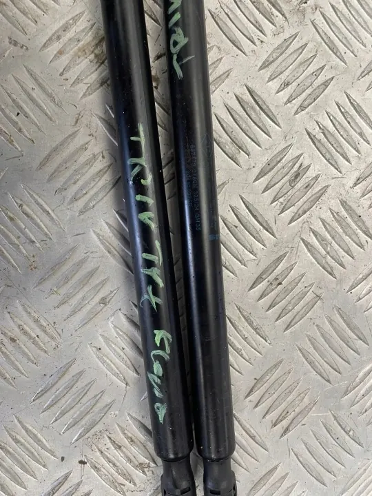 OEM Bakluckeaktuator Set Vänster & Höger Renault Trafic image 8