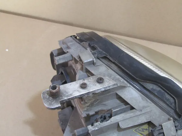 MERCEDES W203 LIFT 04-07 LINKER BI XENON KOPLAMP A2038201759 image 6