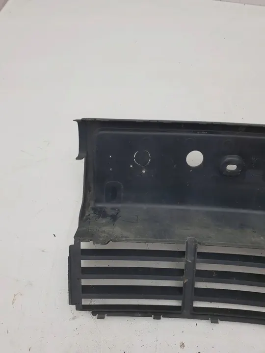 BMW e34 rifinitura paraurti anteriore 1934337 image 2