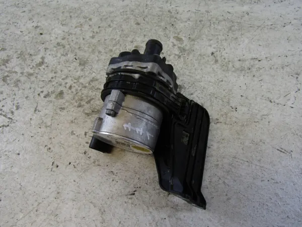 Vattenpump OEM 4M0965567 för Audi A6 A8 Q7 Q5 Q8 image 4