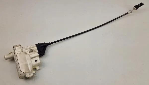 Mercedes-Benz GL X166 2015 Rear Door Actuator image 3