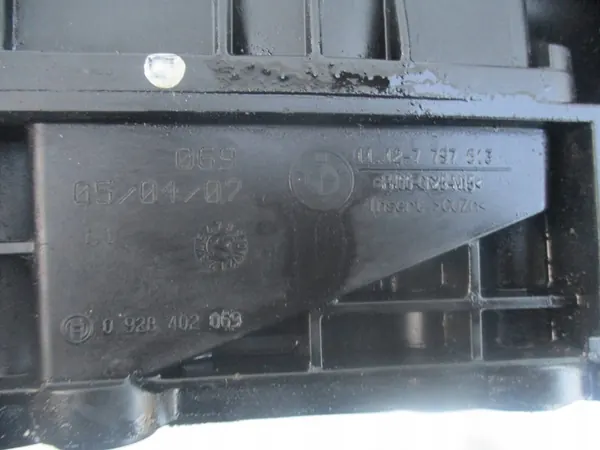 Tampa de Válvulas BMW E60 E61 E90 E91 E92 E93 E81 E87 X1 E84 X3 E83 N47 2.0D image 4