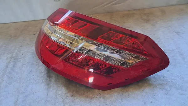 Mercedes E-Klasse W212 Rechter Achterlicht image 2