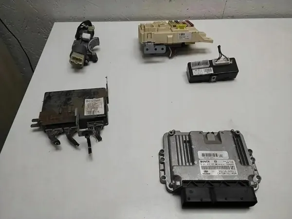Ontstekingsset OEM 391544A711 voor Hyundai H-1/Starex 2.5L image 3