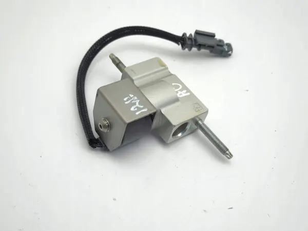 Válvula de Expansión A/C Citroen OEM T588455 - Usado image 2