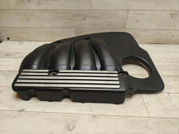 Cubierta motor BMW X1 E84 OEM 7523714 - Usado image 3