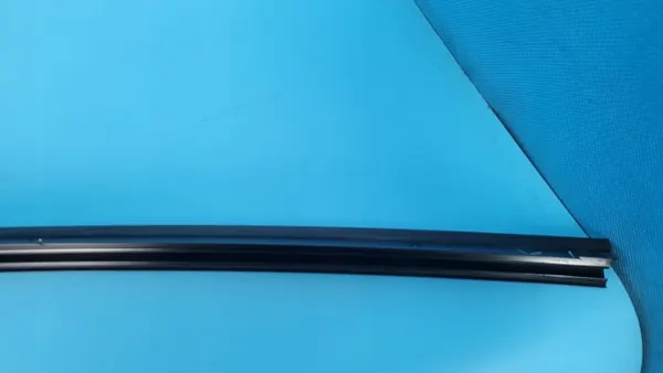 Tesla Model 3 Kattojohdin Oikea OEM 1083520-01-D image 8