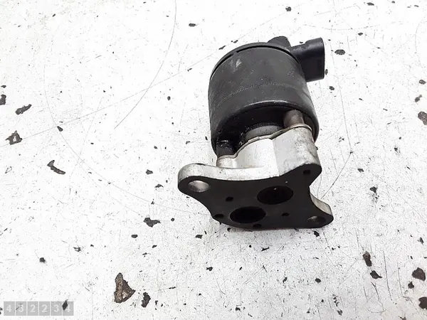 Vanne EGR Citroen C5 2001 1800 Essence OEM 9709724311a image 3