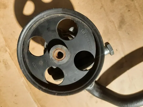 Servostyrningspump Opel Insignia 95521951 image 4