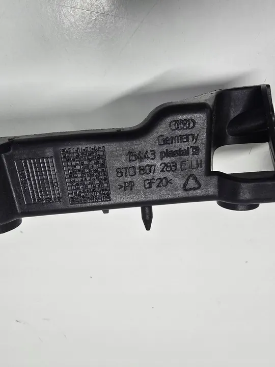 AUDI A5 Deslizamento de montagem do para-choque dianteiro esquerdo 8T0807283C image 2