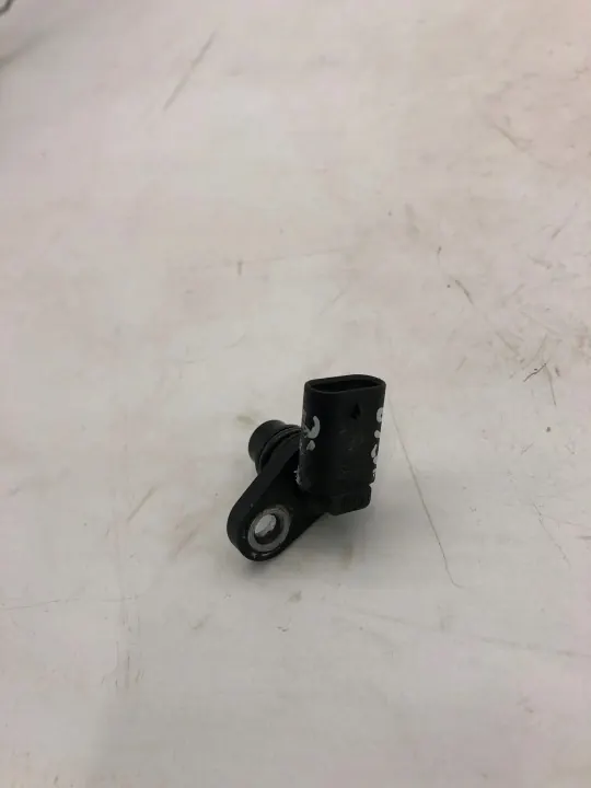 VW Nockenwellenpositionssensor OEM A2549050502 image 2
