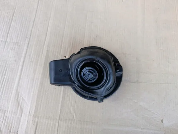 VW Touran I 1T 2.0 TDI brandstofklep deksel OEM 1T0809857 image 4