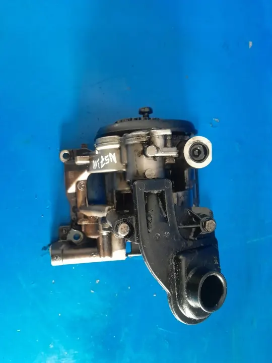 Öljypumppu OEM 7823069 BMW N57 3.0 Dieselille image 2