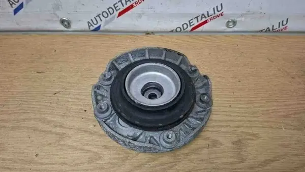 Voorlinker schokdemperbevestiging OEM 6892617 BMW F40 image 4