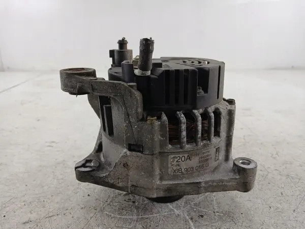 AUDI A4 S4 B5 1.8 B Alternator 06B903016G image 2