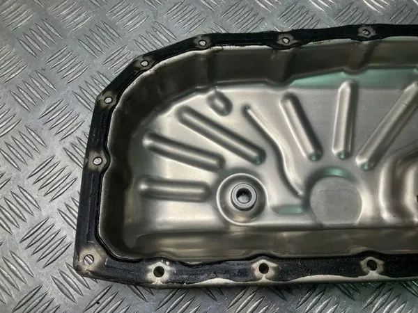 Öljypannu OEM 06M103602P Audi Porsche Cayenne 3.0:lle image 5
